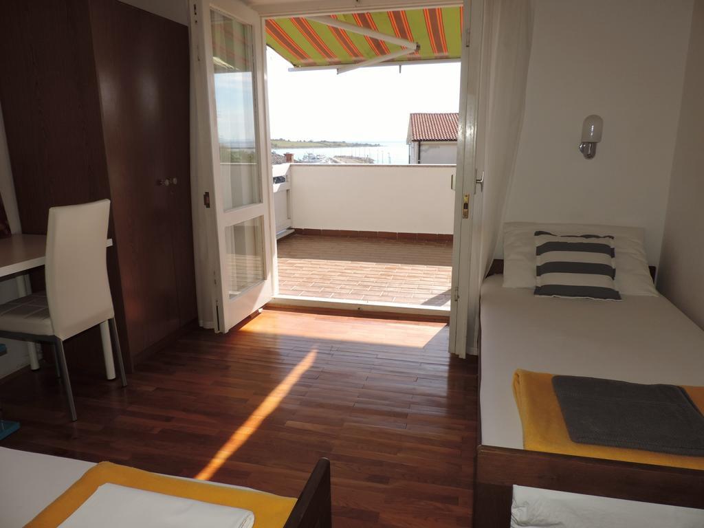 Apartment Vidas ノヴァリャ エクステリア 写真