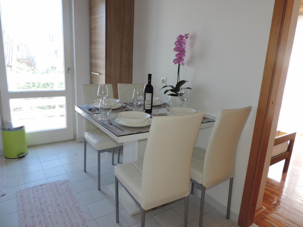 Apartment Vidas ノヴァリャ エクステリア 写真